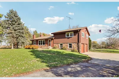 W398N8740  Amber Ln, Oconomowoc, WI 53036 - Photo 7