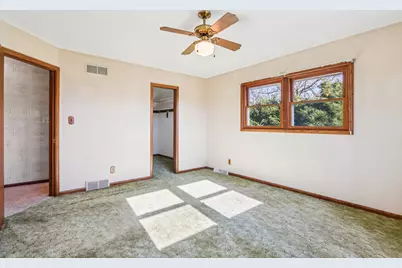 W398N8740  Amber Ln, Oconomowoc, WI 53036 - Photo 37