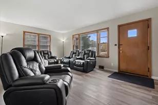 340 Frame Ave, Waukesha, WI 53186 - Photo 15