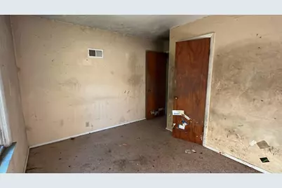 821 N Washington St, Janesville, WI 53548 - Photo 15