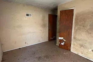 821 N Washington St, Janesville, WI 53548 - Photo 15