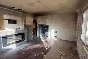 821 N Washington St, Janesville, WI 53548 - Photo 3