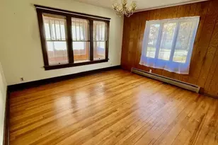 2152 Roosevelt Ave, Two Rivers, WI 54241 - Photo 9