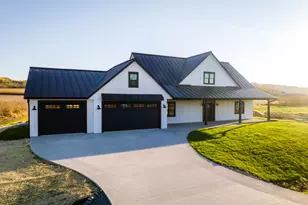 W4051 Twin Creeks Rd, Barre, WI 54601 - Photo 1