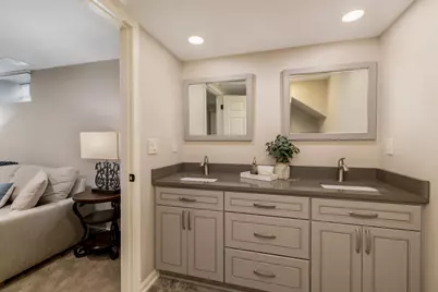 34352  Valley Rd, Delafield, WI 53066 - Photo 15