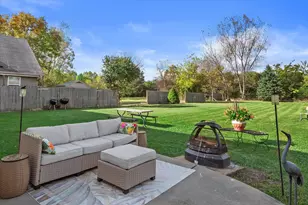 9740 W Darnel Ave, Milwaukee, WI 53224 - Photo 11