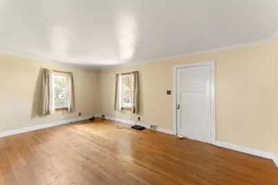 5876 N 42nd St, Milwaukee, WI 53209 - Photo 11