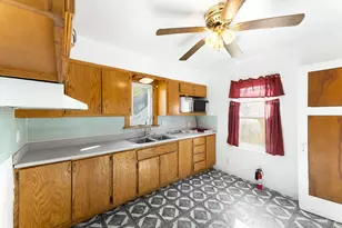 5876 N 42nd St, Milwaukee, WI 53209 - Photo 3