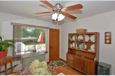 934  Illinois St, Racine, WI 53405 - Photo 7