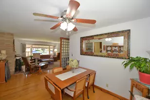 934 Illinois St, Racine, WI 53405 - Photo 9