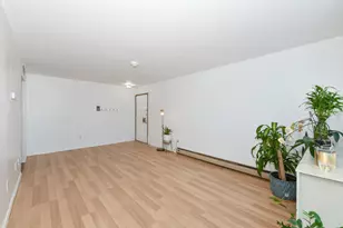 4050 W Rivers Edge Circle, Brown Deer, WI 53209 - Photo 13