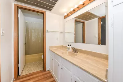 4050 W Rivers Edge Cir #1, Brown Deer, WI 53209 - Photo 7