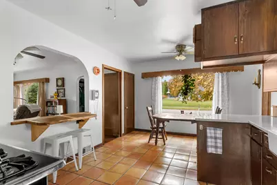 2383 S 18th St, Manitowoc, WI 54220 - Photo 5