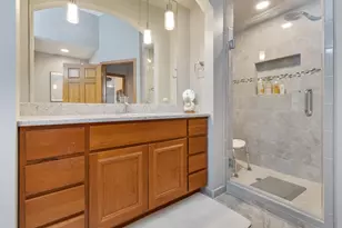 18710 Follett Dr, Brookfield, WI 53045 - Photo 23