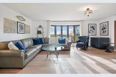 150  Riverside Dr, Racine, WI 53185 - Photo 7