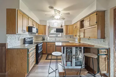 8508  Fox River Rd, Racine, WI 53185 - Photo 11