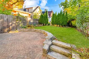 1764 N Astor St, Milwaukee, WI 53202 - Photo 19