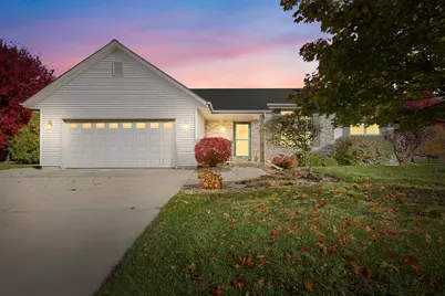 1301  Goldcrest Ct, West Bend, WI 53095 - Photo 29