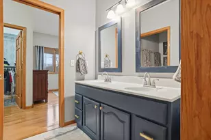 10038 N Cedarburg Rd, Mequon, WI 53092 - Photo 47