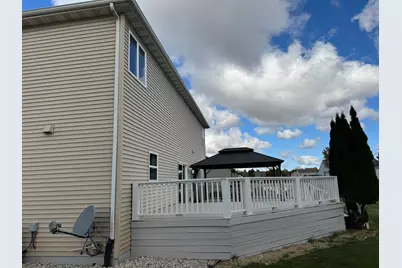 3839  Blossom Dr, Racine, WI 53406 - Photo 21