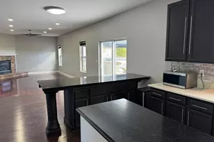 3839 Blossom Dr, Racine, WI 53406 - Photo 13