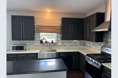 3839  Blossom Dr, Racine, WI 53406 - Photo 5