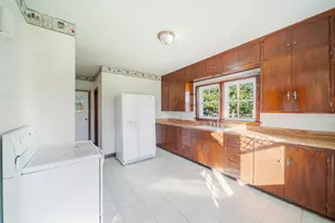 143 E Church St, Mishicot, WI 54228 - Photo 3