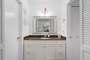 601 Knollwood Cir, Fontana, WI 53125 - Photo 9