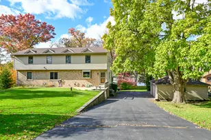 5812 N River Bay Rd, Racine, WI 53185 - Photo 33