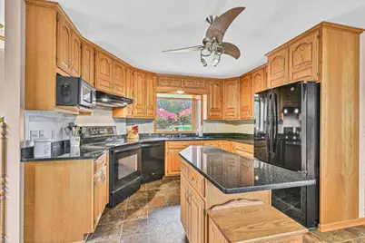 5812 N River Bay Rd, Racine, WI 53185 - Photo 5