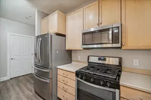 1925 N Water St, Milwaukee, WI 53202 - Photo 5