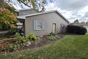 12720 W Verona Dr, New Berlin, WI 53151 - Photo 3