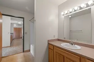 1120 E Parkway Ave, Oshkosh, WI 54901 - Photo 27