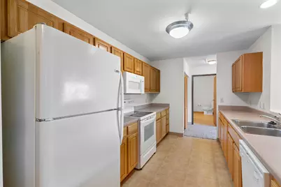 1120 E Parkway Ave, Oshkosh, WI 54901 - Photo 21