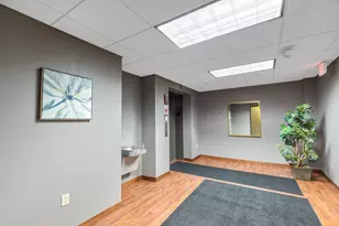 1120 E Parkway Ave, Oshkosh, WI 54901 - Photo 5