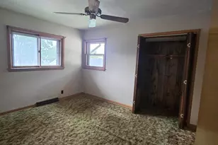 1112 Gertrude St, Waukesha, WI 53186 - Photo 9