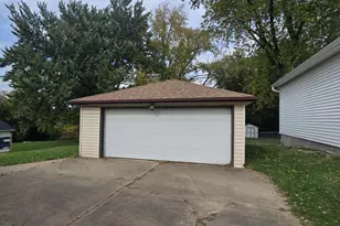 1112 Gertrude St, Waukesha, WI 53186 - Photo 13