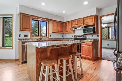 1617  Arapaho Ave, Grafton, WI 53024 - Photo 9