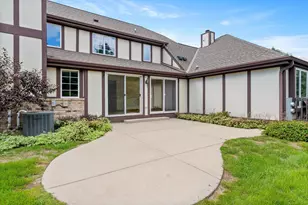 920 Oakwood Ln, Brookfield, WI 53045 - Photo 41