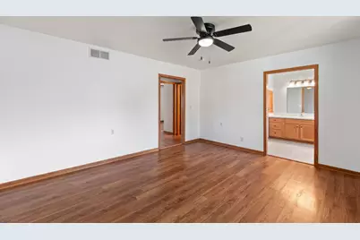 836  Tower Dr, Hartford, WI 53027 - Photo 33