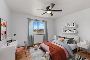 836 Tower Dr, Hartford, WI 53027 - Photo 5