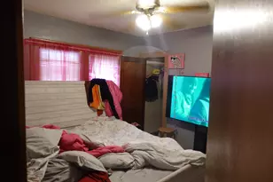 2421 W Finn Pl, Milwaukee, WI 53206 - Photo 9