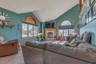 N558 Schroeter Dr, Sherman, WI 53075 - Photo 9