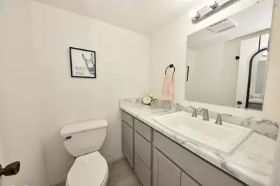 8643 N Servite Dr #112, Milwaukee, WI 53223 - Photo 9