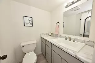 8643 N Servite Dr, Milwaukee, WI 53223 - Photo 9