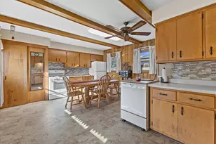 2129 S 107th St, West Allis, WI 53227 - Photo 9