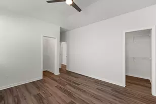 10915 W Wisconsin Ave, Wauwatosa, WI 53226 - Photo 13