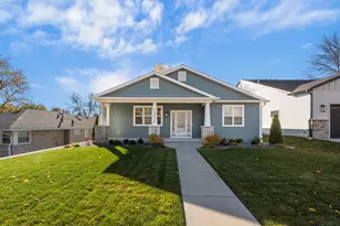 10915 W Wisconsin Ave, Wauwatosa, WI 53226 - Photo 1