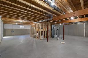 10915 W Wisconsin Ave, Wauwatosa, WI 53226 - Photo 21