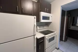 6179 W Cold Spring Rd, Milwaukee, WI 53220 - Photo 3